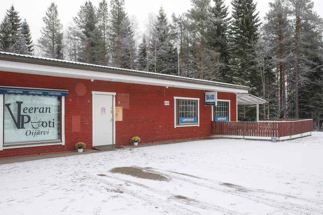 Suomessa toimii yhä noin 200 kyläkauppaa. Kuvassa Iin Oijärvellä toimiva kauppa, jonka avaamisesta Kantri kertoi joulukuussa 2017.