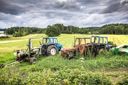 Huonokuntoiset traktorit aiheuttivat eniten harmia kyselyyn vastanneille lukijoille. Kuvan koneet eivät liity tapauksiin.