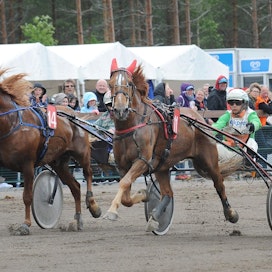 Härmän Powerpark on järjestänyt neljänä juhannuksena Nordic King -tapahtuman. Kuva on viime vuoden kilpailuista.