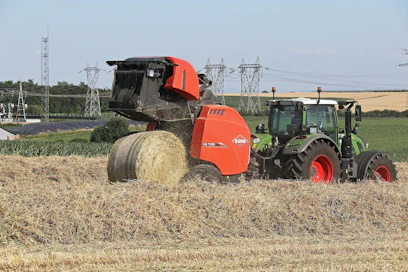 Kuhn VB 7190 on maailman nopein paalain, jos vertailukohtana on paalin pudottaminen. Takaportin aukeamiseen ja sulkeutumiseen kuluu yhteensä vain 4 sekuntia. Muuttuvakammioinen paalain tekee tiukkoja paaleja, ja i-Dense -järjestelmän avulla tiukkuus säätyy automaattisesti valitun materiaalin ja mitatun kosteuden mukaan. 7190-mallin suurin paalinhalkaisija on 185 cm, ja pienemmän 7160-mallin 160 cm.