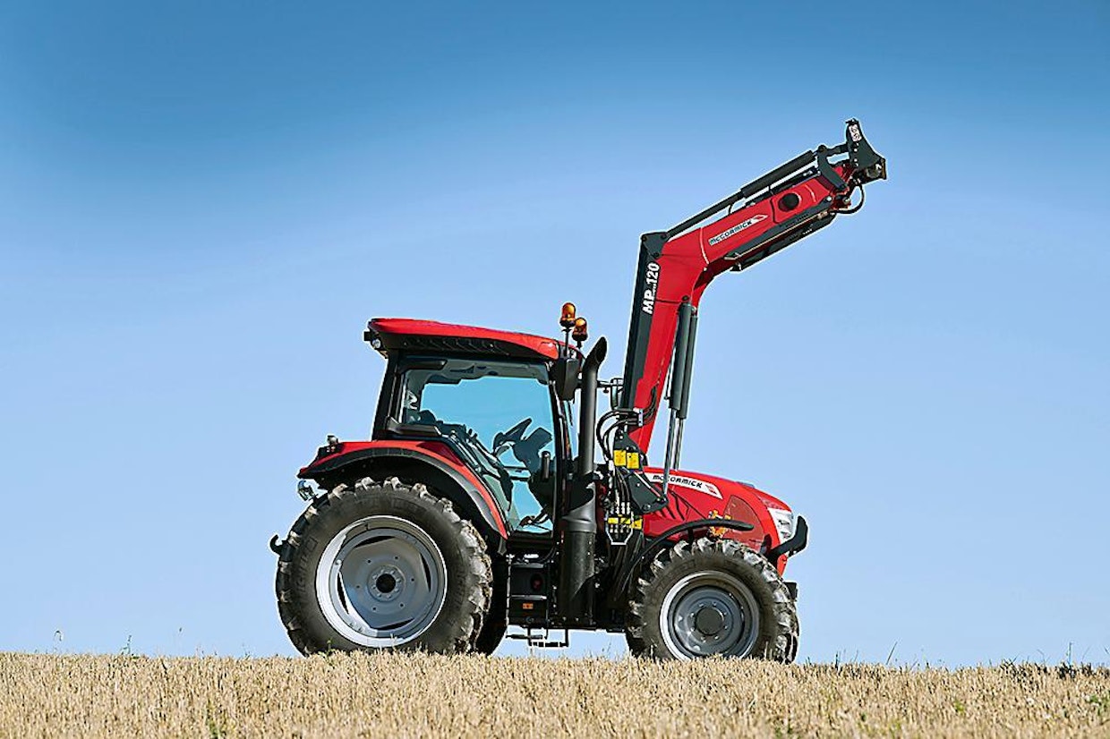 McCormick X6.420: Pelkästään mittaustuloksia katsomalla McCormick olisi helppo julistaa testin voittajaksi, mutta keppivaihteiston välitykset eivät pärjää uudenaikasemmille kilpailijoilleen. Traktorilla ei ole tällä hetkellä maahantuojaa, sen 107 516 euron hinta oli vajaat 7 000 euroa yli keskitason. Taloudellisin moottori, helpoin käyttää.