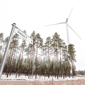 Tuulivoimaloille soveltuvista tuotantoalueista käydään nyt kovaa kilpailua. Kuva on Kantin tuulivoimapuistosta Karviasta.