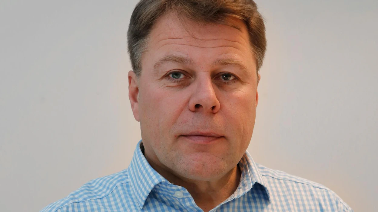Mustasaaren Iskmon ojitushanke on tehty alueella, jossa maankohoaminen on voimakasta, Otso Metsäpalvelut Oy:n toimitusjohtaja Kari Lundell sanoo.