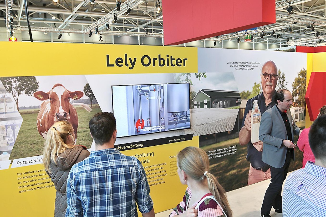Lely oli jälleen mukana EuroTier-näyttelyssä isolla osastolla. Lely esitteli mm. alkusyksystä julkaistua Orbiter-laitteistoa, jolla maito voidaan pullottaa jo tilalla suoramyyntiin. (MT)