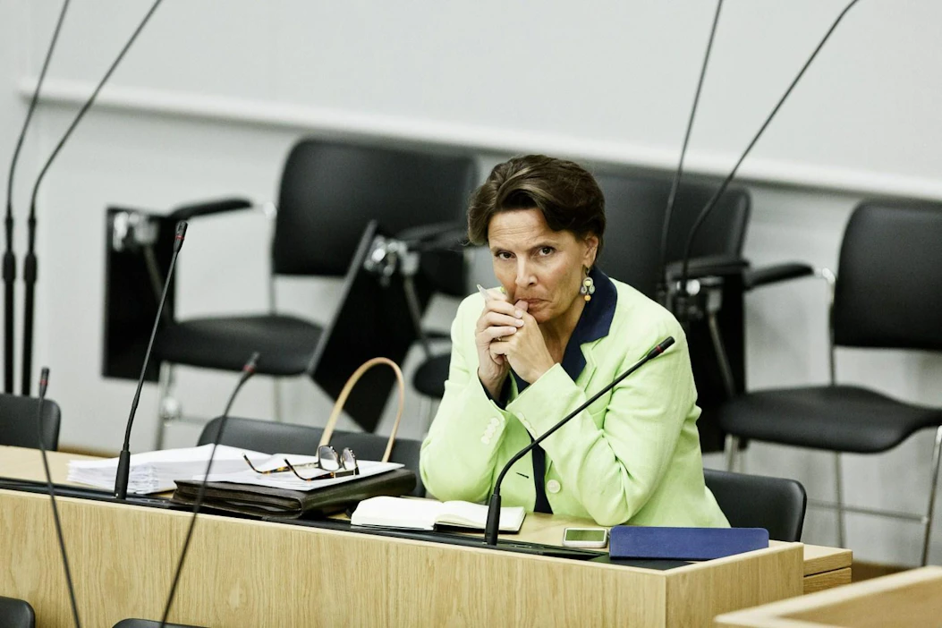 Liikenneministeri Anne Berner (kesk.) tukee moottoritien jatkoa nelostiellä Keski-Suomessa välillä Kirri-Tikkakoski.