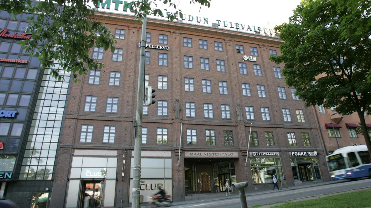 Maa- ja metsätaloustuottajain Keskusliitto MTK:n keskuspaikka sijaitsee Maalaistentalossa Helsingin Simonkadulla. Yhteensä MTK:lla on jäseniä noin 316 000.