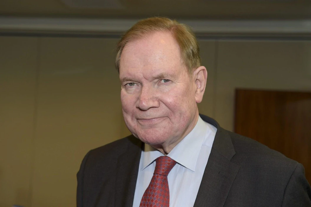Entinen pääministeri Paavo Lipponen laati viime keväänä Elinkeinoelämän keskusliitolle selvityksen arktisen alueen hyödyntämisestä. LEHTIKUVA / MARTTI KAINULAINEN