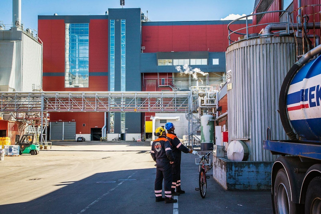 Fortum kierrättää raaka-aineita jo Riihimäellä entisen Ekokemin laitoksessa.