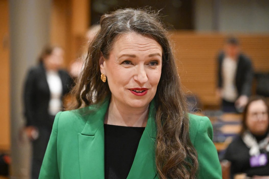 Kunta- ja alueministeri Anna-Kaisa Ikonen kokoomuksen puoluevaltuuston kevätkokouksessa toukokuussa. JUSSI NUKARI / LEHTIKUVA.