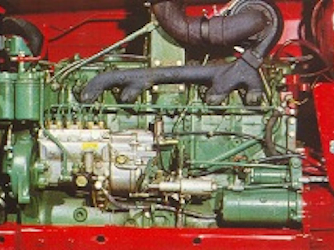 72Volvo810moottori