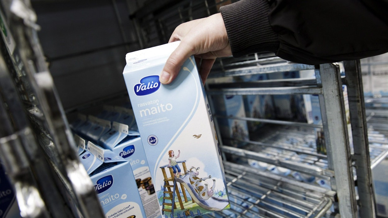 Suomalaiset joivat viime vuonna maitoa hieman entistä vähemmän. LEHTIKUVA / RONI REKOMAA.. 