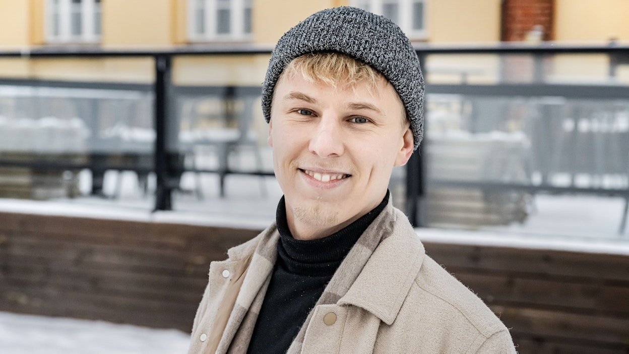 Aleksi Yli-Sissala ei sure, jos euroviisupaikka jää haaveeksi. Komiat-yhtye on mukana UMK:ssa Lululai-kappaleella.