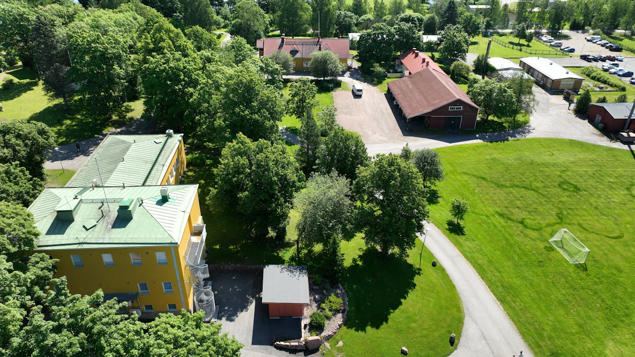 Lapinjärven siviilipalveluskeskus heinäkuussa 2025. HEIKKI SAUKKOMAA / LEHTIKUVA.