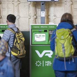 VR aikoo laskea junalippujen hintoja tammi–huhtikuussa 2023 arvonlisäveron muutoksen myötä.