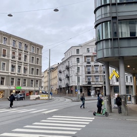Oslon keskustassa ei yksityisautoja juuri näy, ne liikkuvat tunneleissa.