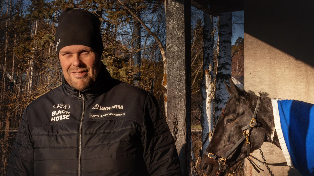 Ravivalmentaja Timo Korvenheimo on aktiivinen toimija. Hänet valittiin juuri jatkokaudelle Suomen Hippoksen hallitukseen.