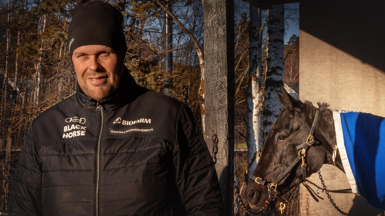 Timo Korvenheimo on ammattivalmentaja ja Hippoksen hallituksen nykyinen jäsen.