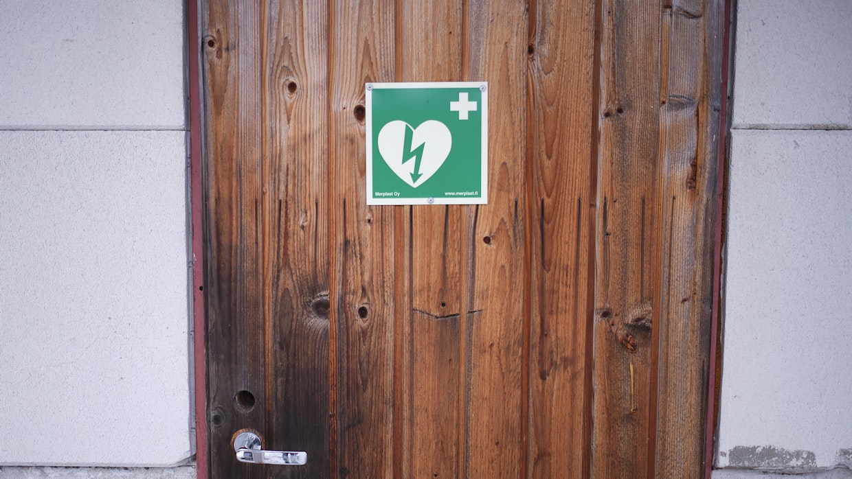 Sydäniskurin logo kertoo, mistä apu löytyy nopeimmin sydänpysähdyksen sattuessa kohdalle.