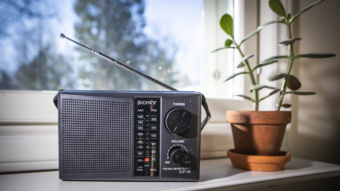Alajärvellä sijaitseva Järviradio on Suomen kuunnelluin kaupallinen radio, jota kuunnellaan keskimäärin 3,5 tuntia päivässä. 