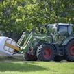 Fendt tarjosi tässä vertailussa eniten mahdollisuuksia etukuormaimen ja siihen kytketyn työlaitteen hallintaan.