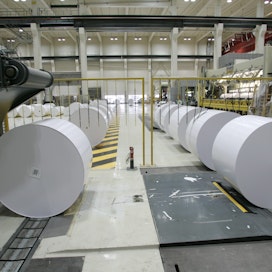 UPM:n ja Sappin yhdistettäväksi aiottava tuotanto kattaisi UPM:n tuotantoa Suomessa Kymin, Rauman, ja Jämsänkosken tehtailla sekä Sappin Kirkniemen tehtaalla. Lisäksi tuotantoa olisi useilla tehtailla ulkomailla.