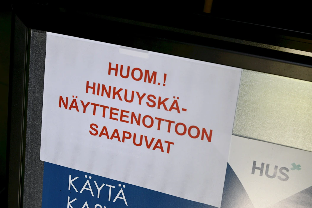 Hinkuyskätapaukset ovat lisääntyneet Suomessa ja muualla Euroopassa erityisesti nuorissa ikäryhmissä. LEHTIKUVA / REBEKKA MERILÄINEN.