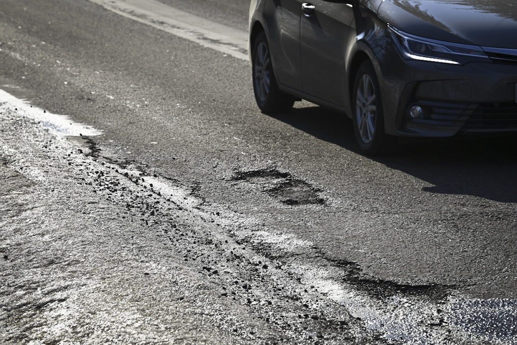 Suomen päätieverkosta on huonokuntoista 13 prosenttia. LEHTIKUVA / EMMI KORHONEN.