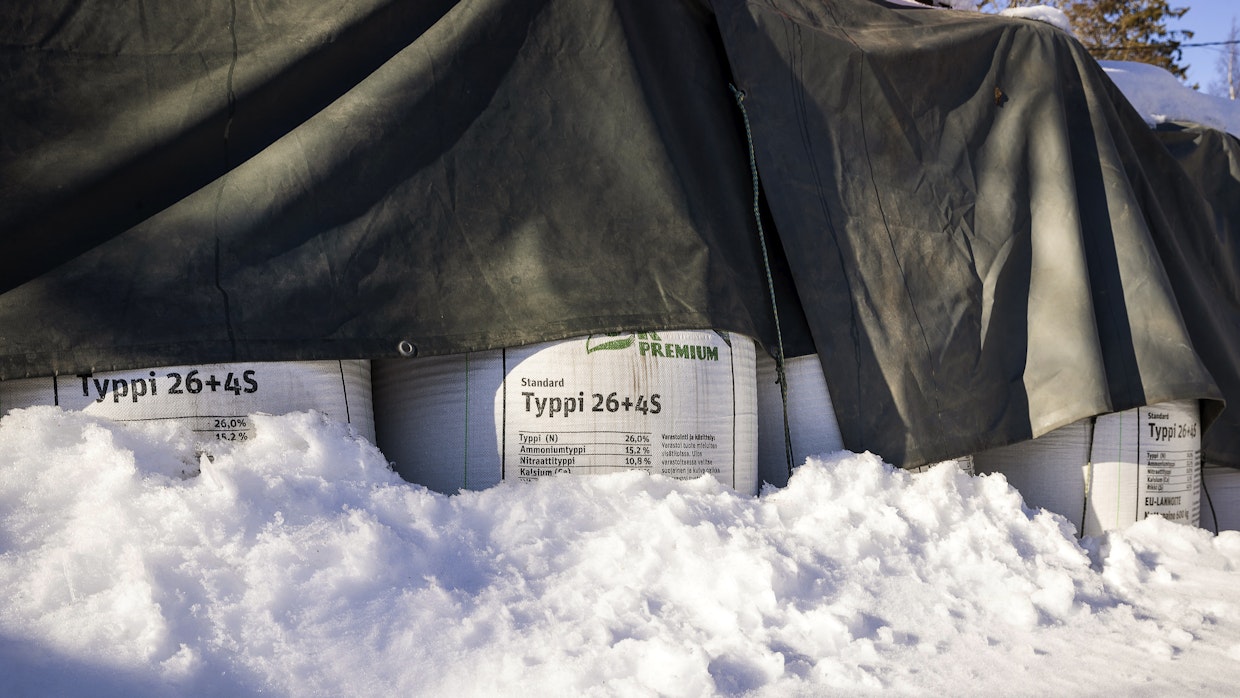 Osa viljelijöistä on myös Suomessa pyrkinyt ostamaan lannoitteita varastoon siltä varalta, että hinnat nousevat voimakkaasti ensi vuoden alussa.