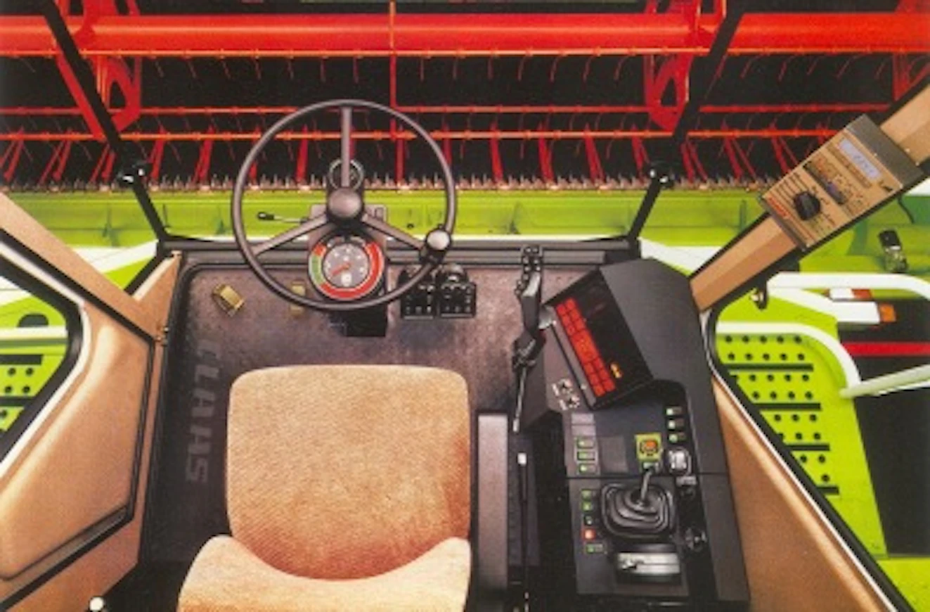89Claas98ohjaamo