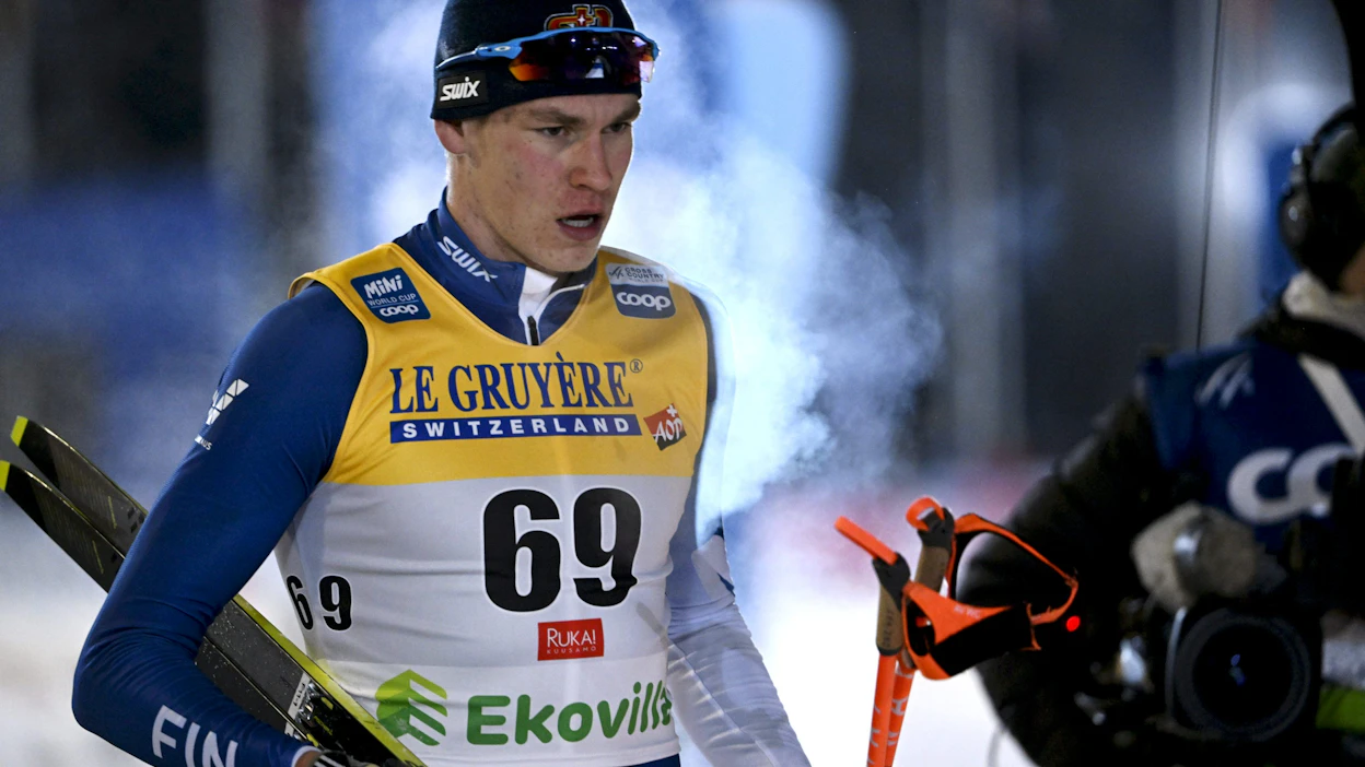 Nuorten MM-kisoissa mestaruuden ja hopean voittanut 19-vuotias lupaus Niko Anttola pääsee näyttämään kykyjään myös aikuisten MM-kisoissa. LEHTIKUVA / Markku Ulander.