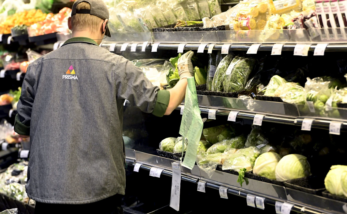 Kaupan alan lakkojen piirissä on 160 Keskon ja S-ryhmän markettia sekä Keskon logistiikkapalvelujen alueterminaaleja. LEHTIKUVA / Heikki Saukkomaa.
