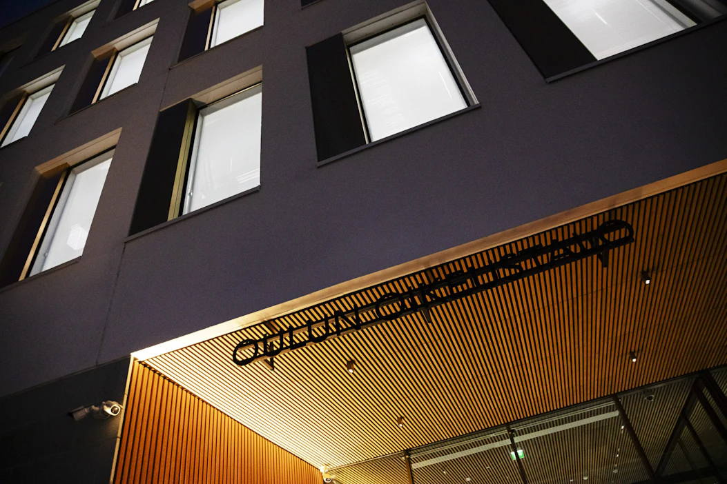 Oulun käräjäoikeus katsoi pojan syyllistyneen nuorena henkilönä tehtyyn tapon yritykseen. LEHTIKUVA / TIMO HEIKKALA.