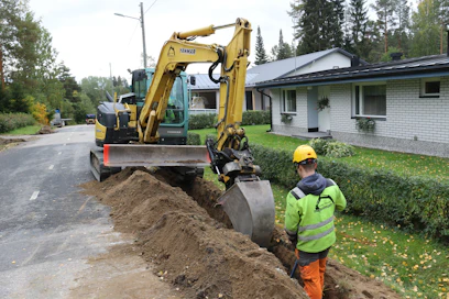 Traficomin mukaan valokuituverkot ovat etenkin kriisiaikoina mobiiliverkkoja turvallisempia ja varmatoimisempia.