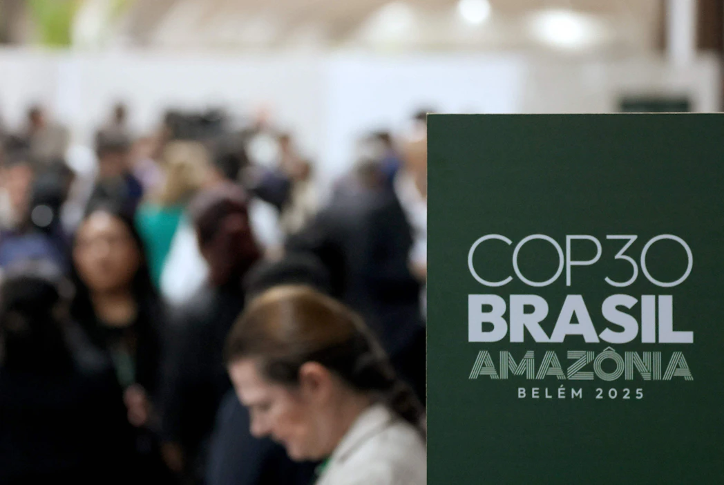 Brasiliassa pidettävän YK:n ilmastokokouksen on määrä päättyä perjantaina, mutta ilmastokokouksilla on tapana läikkyä yliajalle. LEHTIKUVA/AFP.