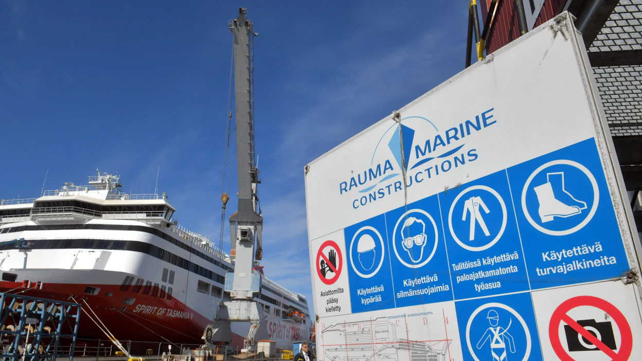 Telakkayhtiö Rauma Marine Constructions ei ole toistaiseksi kommentoinut tapausta STT:lle.
