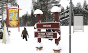 Rovaniemi on toistakymmentä vuotta saanut tavaramerkin suojin markkinoida itseään EU:ssa Joulupukin virallisena kotikaupunkina. Kuva on matkailukohde Joulupukin pajakylästä. LEHTIKUVA / Heikki Saukkomaa.