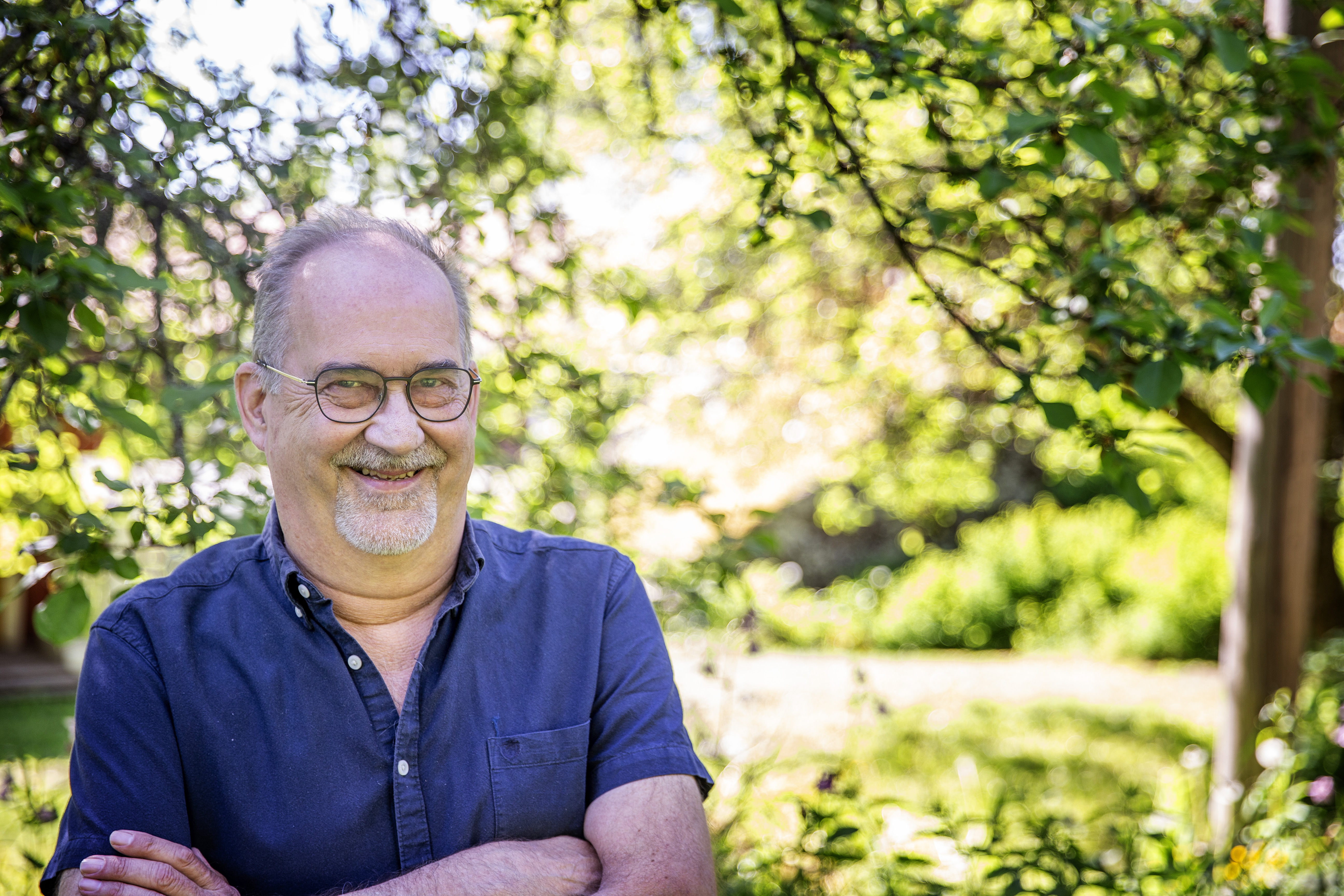 Tage Fredrikssonin mielestä järjestölehden toimittajan ja edunvalvojan työ on ollut mainio yhdistelmä. ”Kun esittäydyt toimittajaksi, silloin avataan ovet. Vain yksi on kieltäytynyt haastattelusta koko urani aikana.”