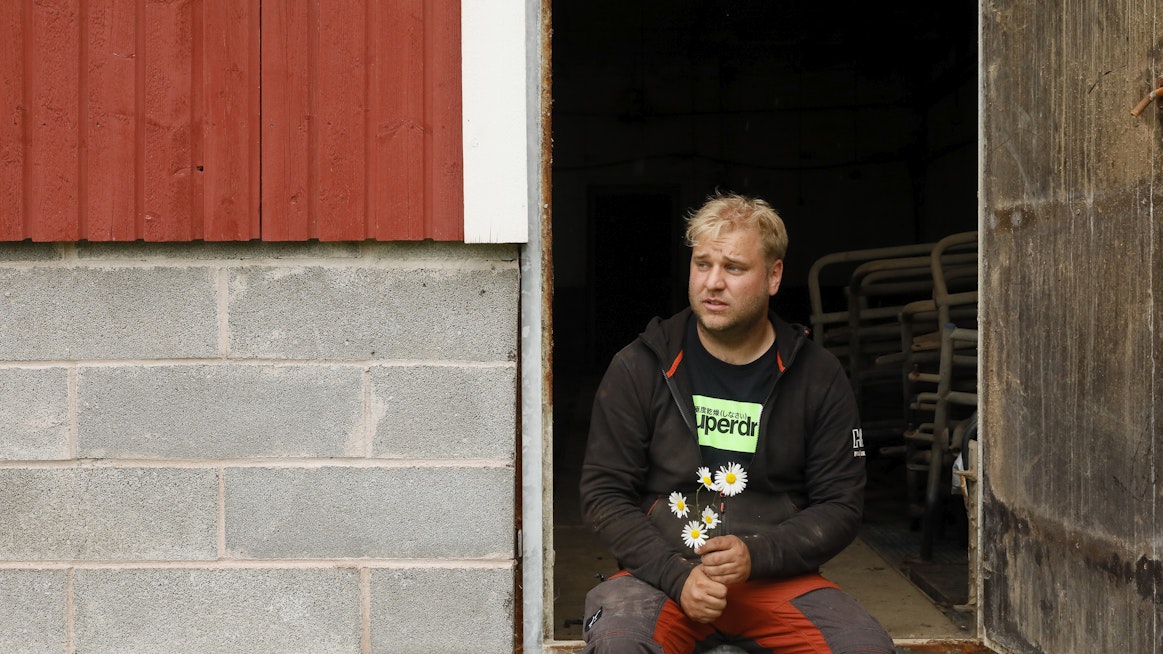 Juho Aula jättää sikojen pidon taakseen. Jatkossa hän keskittyy vihannesten viljelyyn.