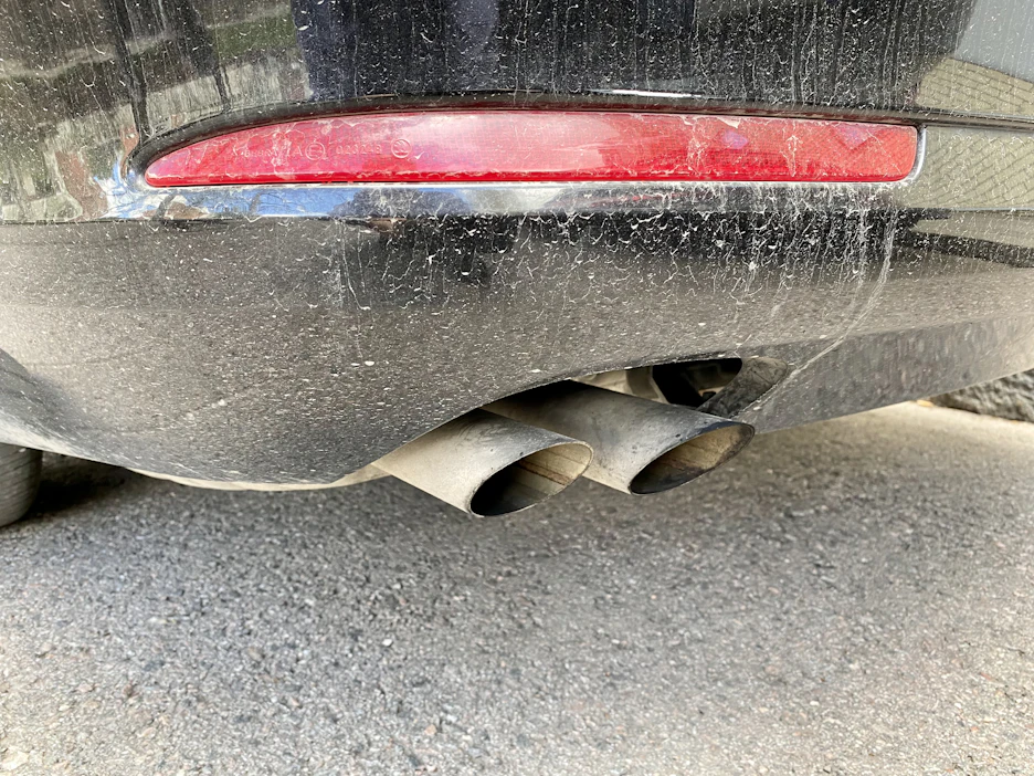 Pakoputket katoavat EU:n alueella myytävistä uusista autoista vuoteen 2035 mennessä.