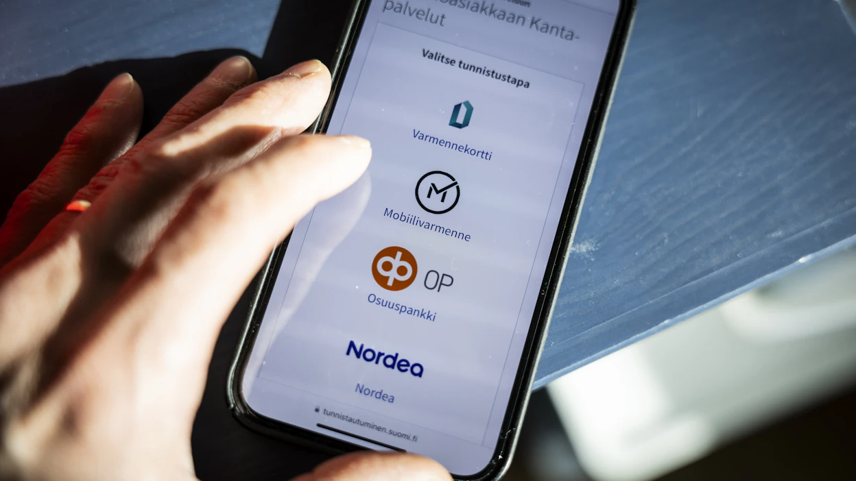 Viranomaisten mukaan 86 prosenttia 18–89-vuotiaista suomalaisista on täysin tai jokseenkin itsenäisiä digiasioissa.