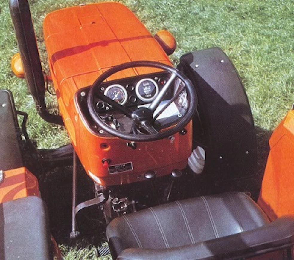 73Fiat480ohjaamo