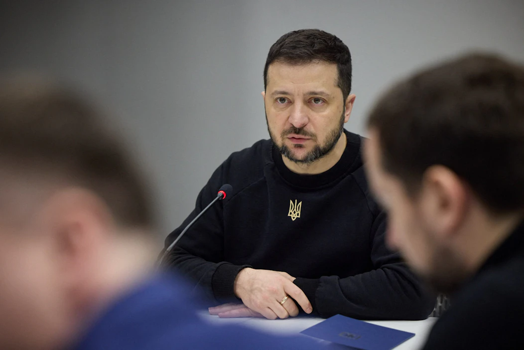 Presidentti Volodymyr Zelenskyi ei puheessaan maininnut nimeltä ketään paikkansa menettänyttä hallinnon jäsentä. LEHTIKUVA/AFP/HANDOUT / UKRAINAN PRESIDENTIN TIEDOTUS.