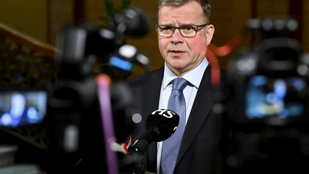Hallituksen muodostaja Petteri Orpon (kok.) Yle-näkemykset kiinnostivat mediaa hänen saavuttuaan aamulla hallitusneuvotteluihin Säätytalolle.
