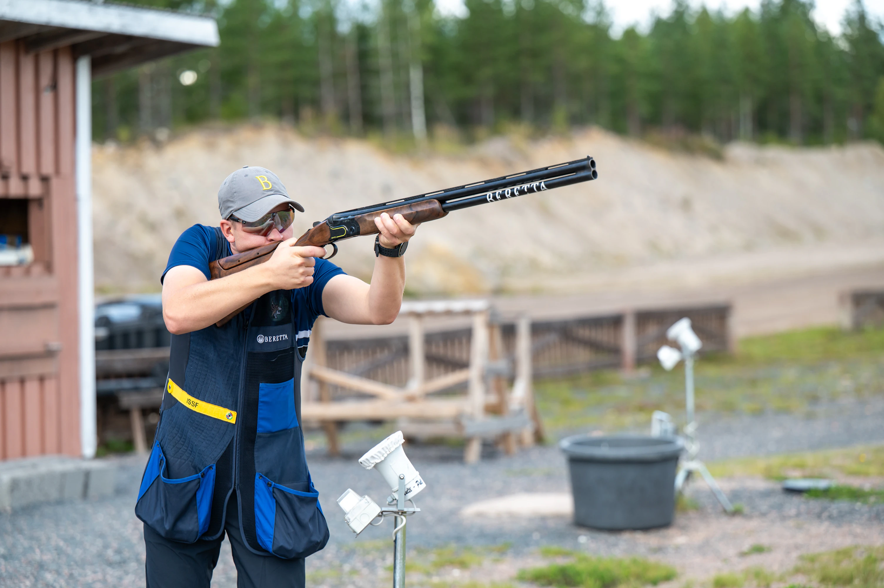 <em id="emphasis-27142ce7d67fee756ea4fa657c7646a4">Olympiaurheilija Eetu Kallioiselle Lopen ampumaurheilukeskus on tärkeä harjoittelupaikka.</em>