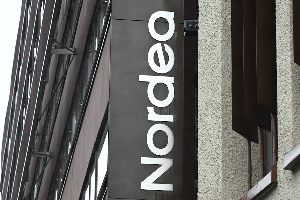 Nordean ennuste perustuu odotukselle, että Yhdysvaltojen kanssa päästään kauppasopuun noin 10 prosentin tullitasolla ja samalla epävarmuus kauppapolitiikassa vähenee merkittävästi. LEHTIKUVA / Heikki Saukkomaa.