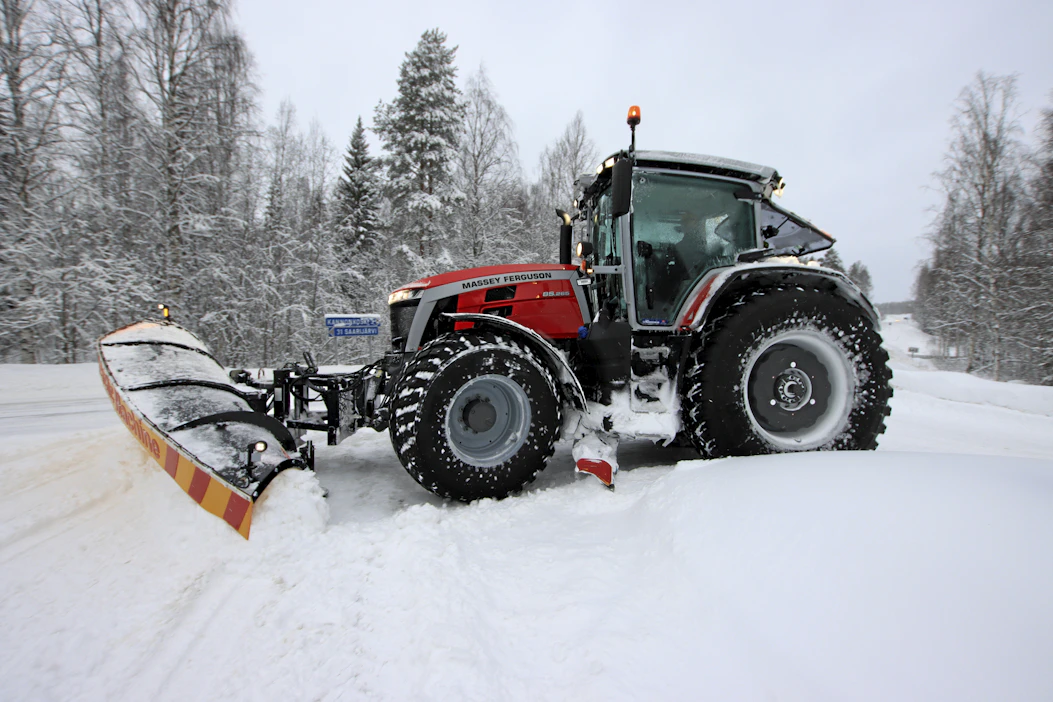 Massey Ferguson kiri traktorien reksteröinneissä toiseksi viime vuonna.