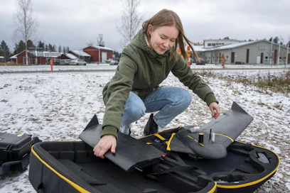 AgriVenture-tapahtuman toteuttamisessa opiskelijoilla on omat tehtävänsä osana tapahtumajärjestelyjä. Jamkin agrologiopiskelija Älymaatila-hankkeen tutkimusavustaja Iita Appelgren vetää opiskelijatiimiä.