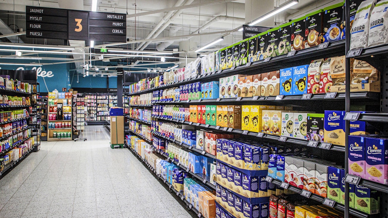 Ruoan hintanousu on alkuvuonna maltillisempaa, mutta loppuvuonna sekä ensi vuonna sodan vaikutukset näkyvät voimakkaammin, ennustaa PTT.