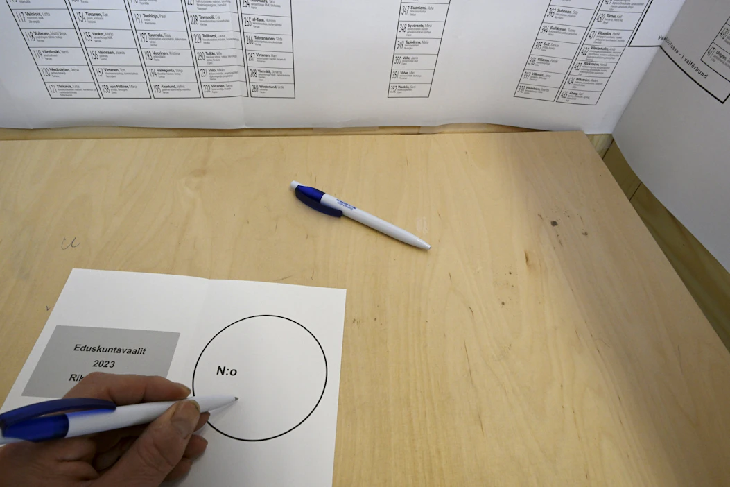 Eduskuntavaalien ennakkoäänestys on ollut vilkasta. Lehtikuva / Heikki Saukkomaa.