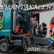 Kalenterin on koonnut ja sen kuvissa esiintyy joukko Kiuruvedellä ja sen lähikunnissa asuvia maitotilojen emäntiä.